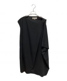 ENFOLD（エンフォルド）の古着「サマーウールアシンメトリー ノースリーブ・キャミソールワンピース」｜ブラック
