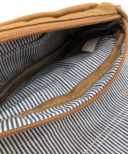 CarHartt（カーハート）CarHartt (カーハート) ウーマンズ エッセンシャルズ ポーチ ブラウンの古着・服飾アイテム