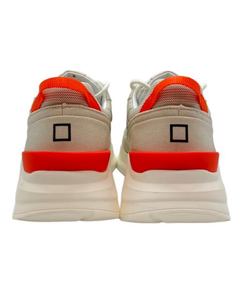 D.A.T.E.（デイト）D.A.T.E. (デイト) ローカットスニーカー ベージュ×オレンジ サイズ:25.5㎝の古着・服飾アイテム
