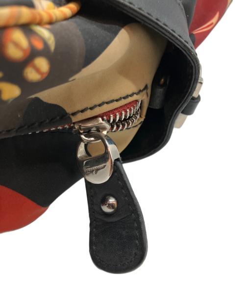 Salvatore Ferragamo（サルヴァトーレ フェラガモ）Salvatore Ferragamo (サルヴァトーレ フェラガモ) ハンドバッグ ブラックの古着・服飾アイテム