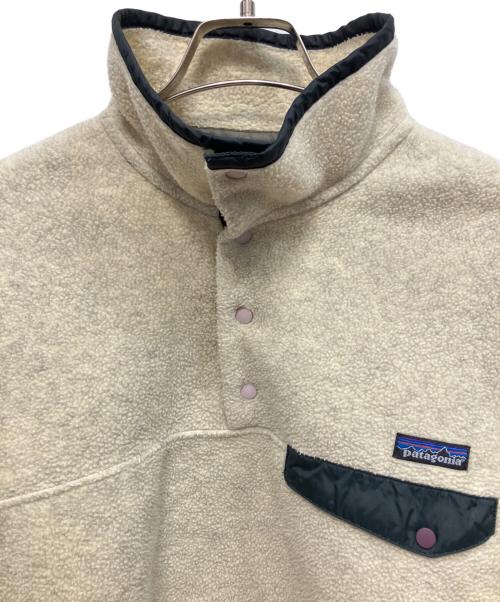 Patagonia（パタゴニア）Patagonia (パタゴニア) シンチラスナップTプルオーバー アイボリー サイズ:Sの古着・服飾アイテム
