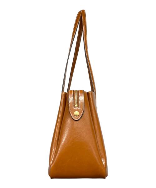 FOLNUA（フォルニュア）FOLNUA (フォルニュア) ショルダーバッグ キャメルの古着・服飾アイテム