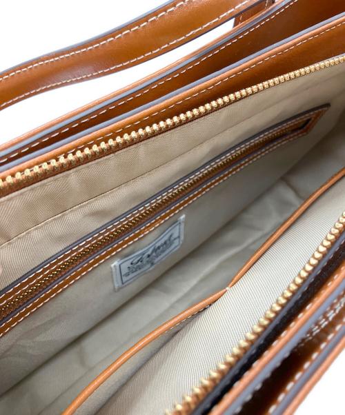 FOLNUA（フォルニュア）FOLNUA (フォルニュア) ショルダーバッグ キャメルの古着・服飾アイテム