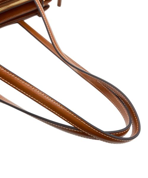 FOLNUA（フォルニュア）FOLNUA (フォルニュア) ショルダーバッグ キャメルの古着・服飾アイテム