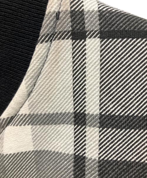 SUPREME（シュプリーム）SUPREME (シュプリーム) 14FW Plaid Snap Front Sweat スタジャン ホワイト×ブラック サイズ:Mの古着・服飾アイテム