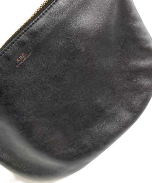A.P.C.（アーペーセー）A.P.C. (アーペーセー) ショルダーバッグ ブラックの古着・服飾アイテム