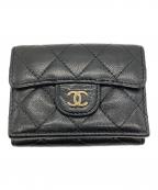 CHANELシャネル）の古着「3つ折り財布」｜ブラック