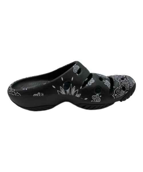 KEEN（キーン）KEEN (キーン) HIDE AND SEEK (ハイドアンドシーク) YOGUI ARTS サンダル ブラック サイズ:M10の古着・服飾アイテム