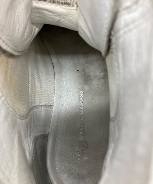 Y-3（ワイスリー）Y-3 (ワイスリー) YUBEN MID ハイカットスニーカー ホワイト サイズ:24.5cmの古着・服飾アイテム