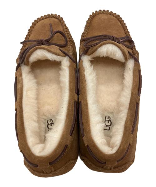 UGG（アグ）UGG (アグ) Dakota モカシンシューズ ブラウン サイズ:25cmの古着・服飾アイテム