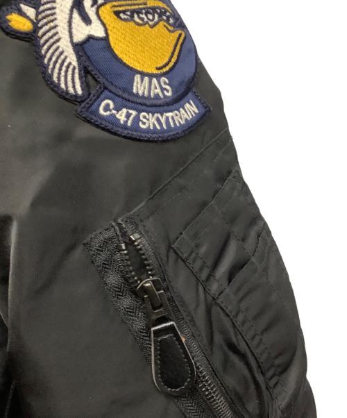 AVIREX（アヴィレックス）AVIREX (アヴィレックス) THERMOLITE 9th AIR FORCE MA-1ジャケット ブラック サイズ:Mの古着・服飾アイテム