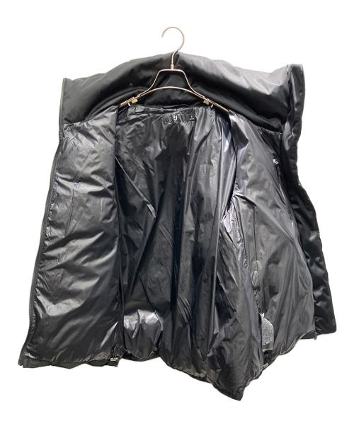 UNIQLO+J（ユニクロ プラスジェイ）UNIQLO+J (ユニクロ プラスジェイ) ダウンボリュームジャケット 2021年モデル ダウンジャケット ブラック サイズ:Sの古着・服飾アイテム