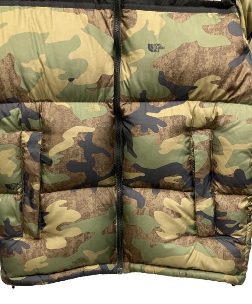 THE NORTH FACE（ザ ノース フェイス）THE NORTH FACE (ザ ノース フェイス) ヌプシ ダウンジャケット ブラック×オリーブ サイズ:Mの古着・服飾アイテム