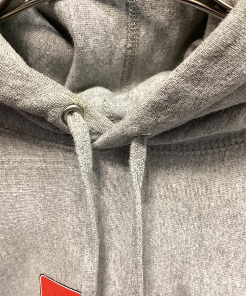 SUPREME（シュプリーム）SUPREME (シュプリーム) Portrait Hooded Sweatshirt(ポートレートフーデッドスウェットシャツ) プルオーバーパーカー グレー サイズ:Mの古着・服飾アイテム