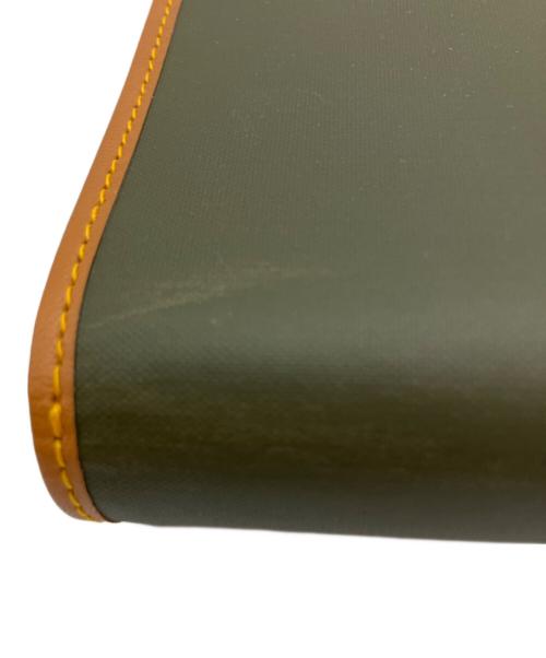 HUNTING WORLD（ハンティングワールド）HUNTING WORLD (ハンティングワールド) 2つ折り財布 グリーン×ブラウンの古着・服飾アイテム