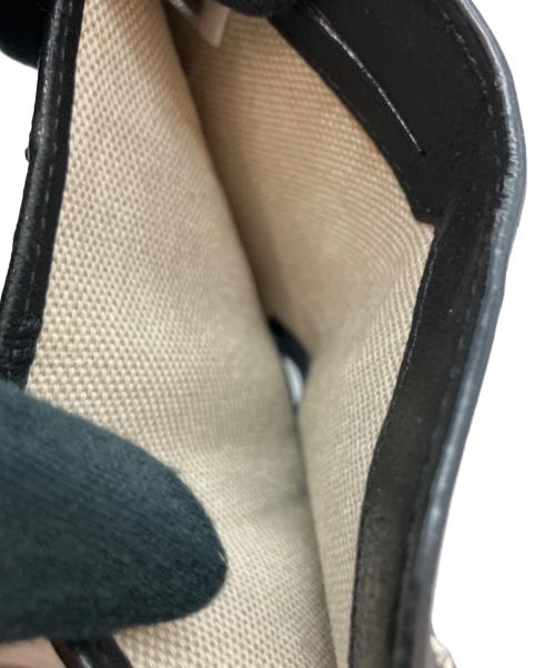 JIMMY CHOO（ジミーチュウ）JIMMY CHOO (ジミーチュウ) スタッズ 2つ折り財布 ブラックの古着・服飾アイテム