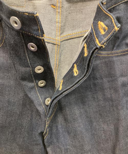 sulvam（サルバム）sulvam (サルバム) デニムパンツ インディゴ サイズ:Mの古着・服飾アイテム