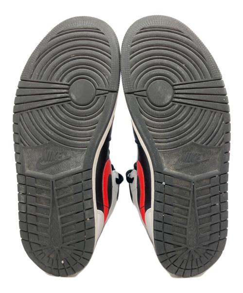 NIKE（ナイキ）NIKE (ナイキ) AIR JORDAN 1 MID ブラック×ホワイト サイズ:27cmの古着・服飾アイテム