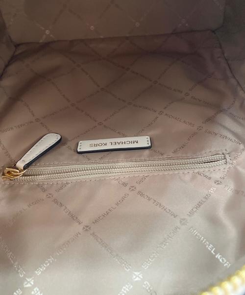 MICHAEL KORS（マイケル・コース）MICHAEL KORS (マイケル・コース) リュック ベージュの古着・服飾アイテム