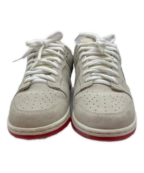 NIKE（ナイキ）NIKE (ナイキ) ダンク ロー バイ ユー ローカットスニーカー ホワイト サイズ:26.5cmの古着・服飾アイテム
