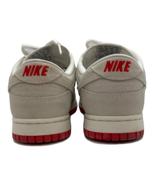 NIKE（ナイキ）NIKE (ナイキ) ダンク ロー バイ ユー ローカットスニーカー ホワイト サイズ:26.5cmの古着・服飾アイテム