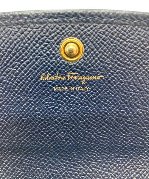 Salvatore Ferragamo（サルヴァトーレ フェラガモ）Salvatore Ferragamo (サルヴァトーレ フェラガモ) 長財布 ネイビーの古着・服飾アイテム