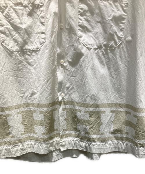 HUF（ハフ）HUF (ハフ) 半袖シャツ ホワイト サイズ:Mの古着・服飾アイテム