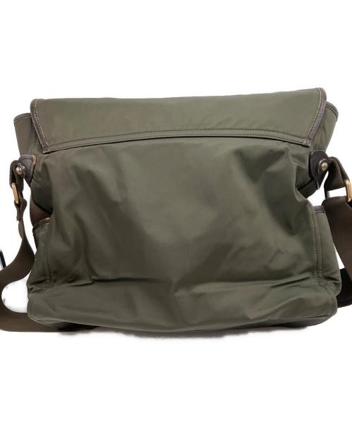 BURBERRY（バーバリー）BURBERRY (バーバリー) メッセンジャーバッグ オリーブの古着・服飾アイテム