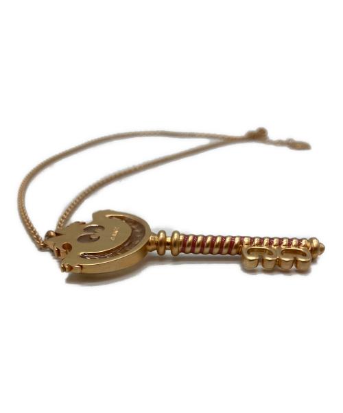 Q-pot.（キューポット）Q-pot. (キューポット) DISNEY (ディズニー) チェシャ猫 鍵型 ネックレスの古着・服飾アイテム