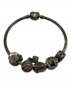 PANDORAパンドラ）の古着「disneyコラボャーム付き Logo Heart Clasp Bangle」