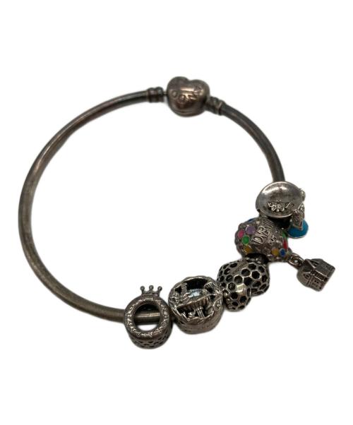 PANDORA（パンドラ）PANDORA (パンドラ) disneyコラボャーム付き Logo Heart Clasp Bangleの古着・服飾アイテム