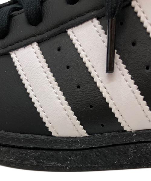 adidas（アディダス）adidas (アディダス) SUPER STAR スーパースター ローカットスニーカー ブラック サイズ:27cmの古着・服飾アイテム