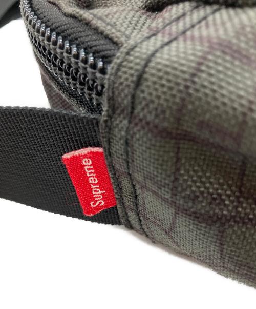 SUPREME（シュプリーム）SUPREME (シュプリーム) ショルダーバッグ グレーの古着・服飾アイテム