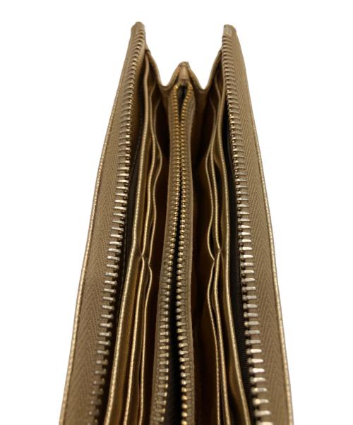 PRADA（プラダ）PRADA (プラダ) 長財布 ゴールドの古着・服飾アイテム