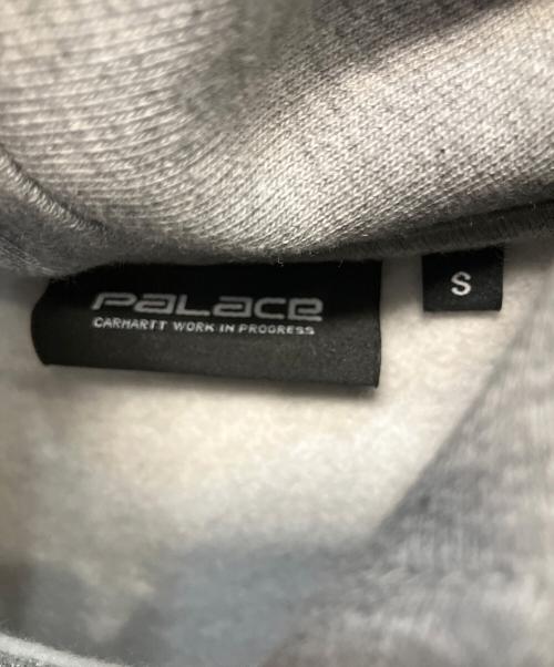 Carhartt WIP（カーハート ワークインプログレス）Carhartt WIP (カーハート ワークインプログレス) PALACE (パレス) プルオーバーパーカー グレー サイズ:Sの古着・服飾アイテム