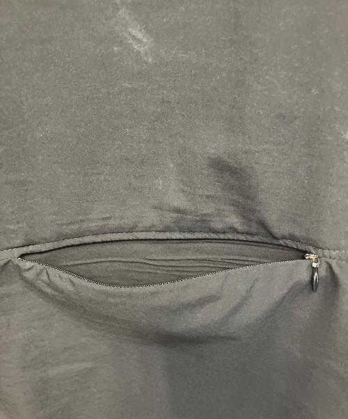 1PIU1UGUALE3 RELAX（ウノピゥウノウグァーレトレ リラックス）1PIU1UGUALE3 RELAX (ウノピゥウノウグァーレトレ リラックス) ランニングロゴパーカー ブラック サイズ:XLの古着・服飾アイテム