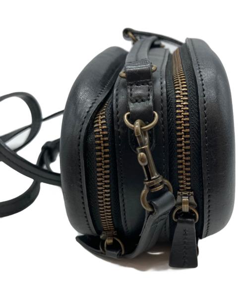 Jean Paul GAULTIER（ジャンポールゴルチェ）Jean Paul GAULTIER (ジャンポールゴルチェ) レザーラウンドショルダーバッグ ブラックの古着・服飾アイテム