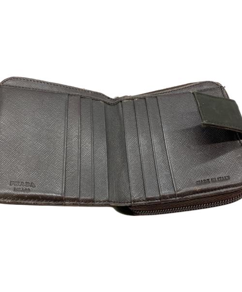 PRADA（プラダ）PRADA (プラダ) 2つ折り財布 オリーブの古着・服飾アイテム