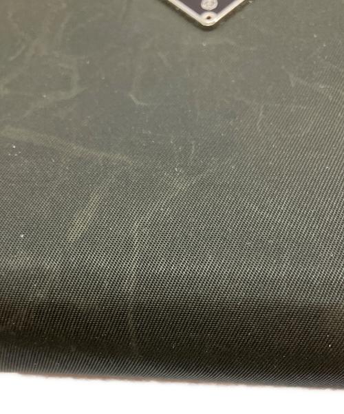 PRADA（プラダ）PRADA (プラダ) 2つ折り財布 オリーブの古着・服飾アイテム