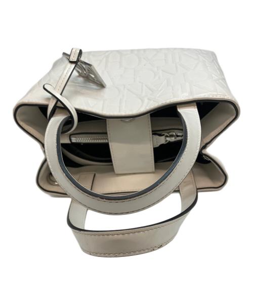 ARMANI EXCHANGE（アルマーニ エクスチェンジ）ARMANI EXCHANGE (アルマーニ エクスチェンジ) オールオーバーエンボスロゴミニトートバッグ トートバッグ ホワイトの古着・服飾アイテム