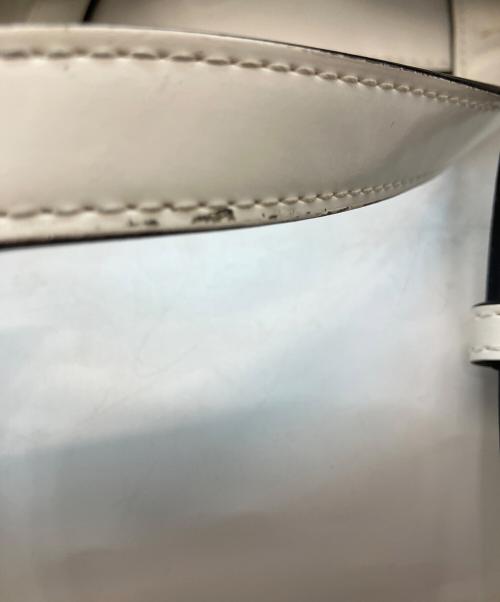 ARMANI EXCHANGE（アルマーニ エクスチェンジ）ARMANI EXCHANGE (アルマーニ エクスチェンジ) オールオーバーエンボスロゴミニトートバッグ トートバッグ ホワイトの古着・服飾アイテム