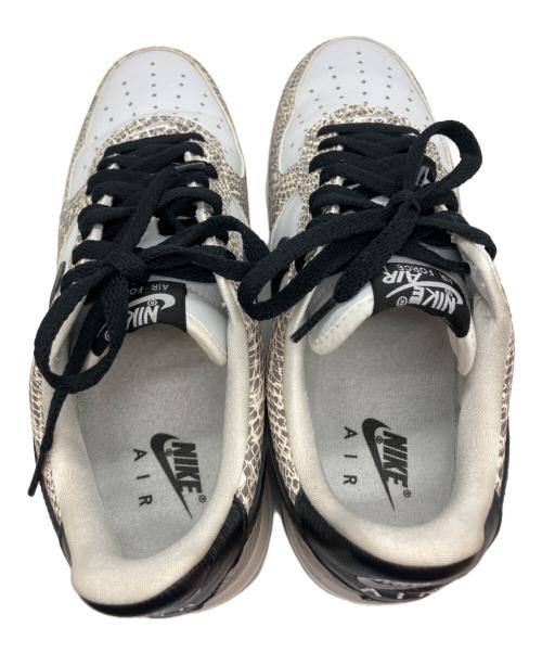 NIKE（ナイキ）NIKE (ナイキ) AIR FORCE 1 RETRO 【COCOA SNAKE】 ローカットスニーカー ホワイト×カーキ サイズ:27cmの古着・服飾アイテム