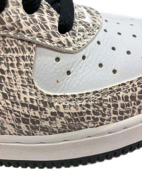 NIKE（ナイキ）NIKE (ナイキ) AIR FORCE 1 RETRO 【COCOA SNAKE】 ローカットスニーカー ホワイト×カーキ サイズ:27cmの古着・服飾アイテム