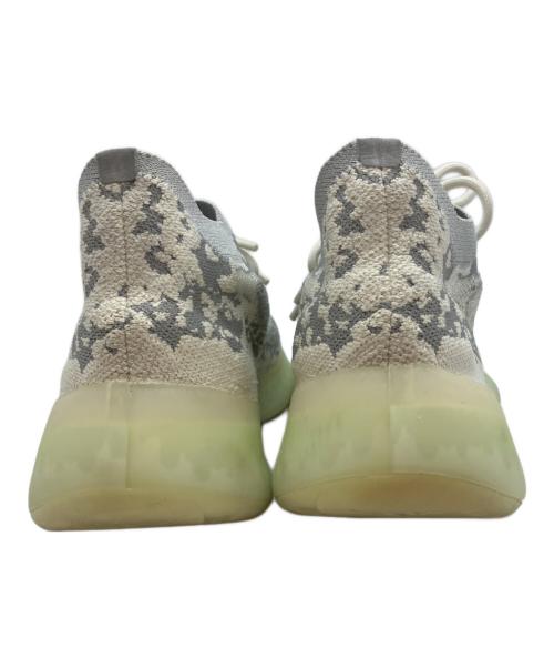 adidas（アディダス）adidas (アディダス) Yeezy Boost 380 ローカットスニーカー グレー×グリーン サイズ:27.5cmの古着・服飾アイテム