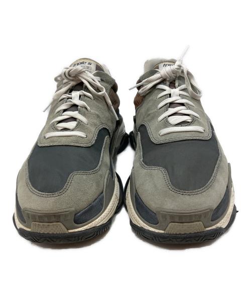BALENCIAGA（バレンシアガ）BALENCIAGA (バレンシアガ) TRIPLE S ローカットスニーカー グレー サイズ:29㎝の古着・服飾アイテム
