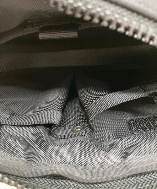 PORTER（ポーター）PORTER (ポーター) HEAT ショルダーバッグ ブラックの古着・服飾アイテム
