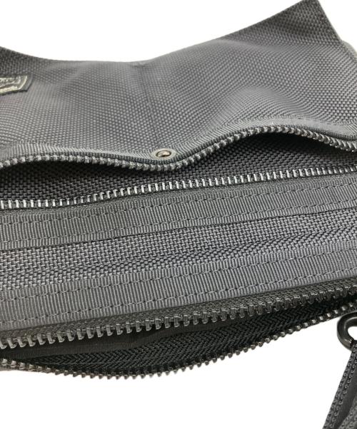 PORTER（ポーター）PORTER (ポーター) HEAT ショルダーバッグ ブラックの古着・服飾アイテム