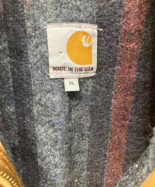 CarHartt（カーハート）CarHartt (カーハート) ALASKAN BREWING CO.刺繍有 企業ロゴ刺繍・USA製 デトロイトジャケット カーキ サイズ:XLの古着・服飾アイテム