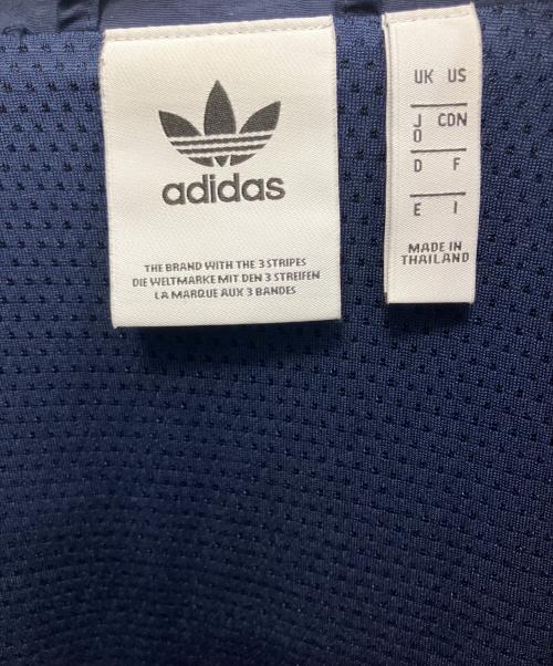 adidas（アディダス）adidas (アディダス) アーセナル2019-2020 ナイロンジャケット ネイビーの古着・服飾アイテム