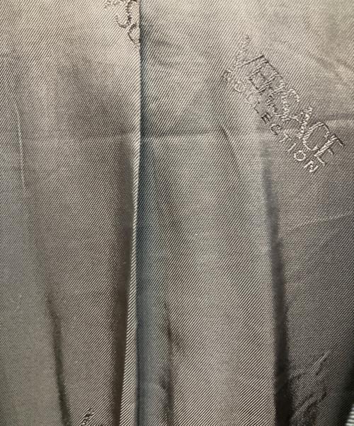 VERSACE（ヴェルサーチェ）VERSACE (ヴェルサーチェ) テーラードジャケット グレー サイズ:50Rの古着・服飾アイテム